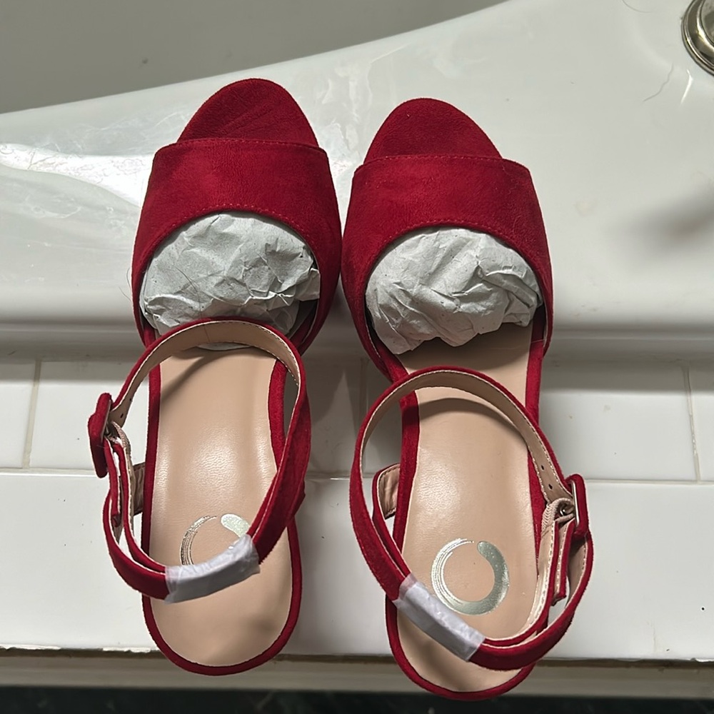 Never worn sandal platform heels